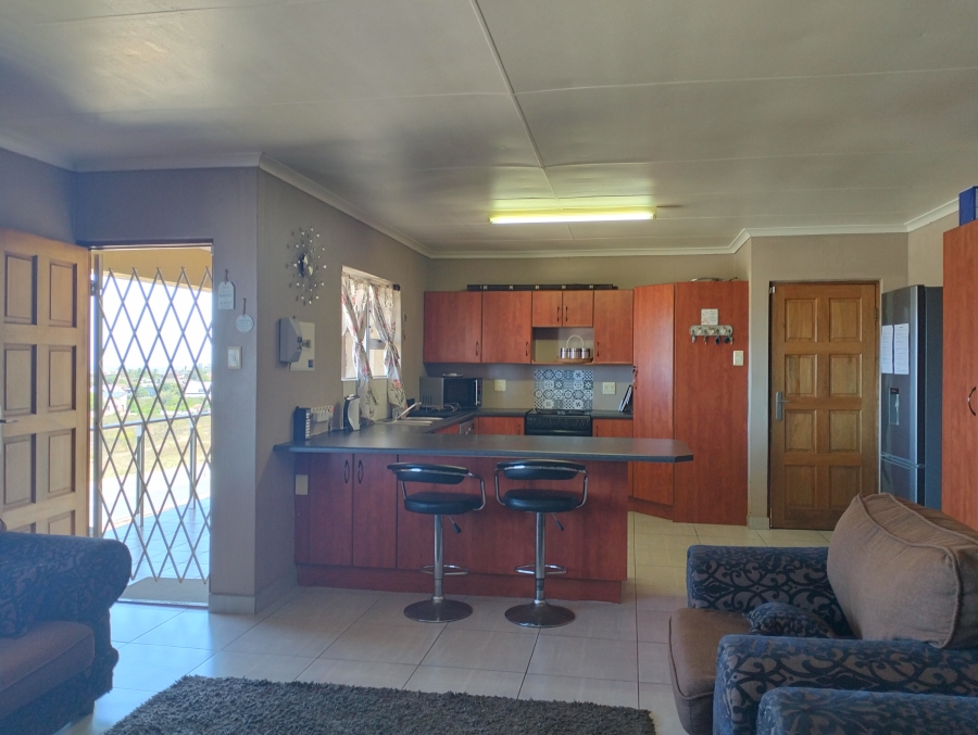 To Let 3 Bedroom Property for Rent in Wavecrest Eastern Cape